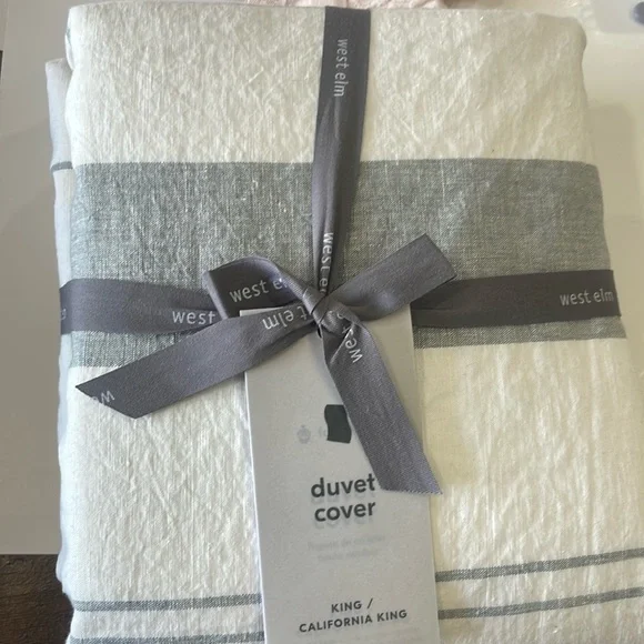 West Elm Serene Stripes Duvet Cover - Thumbnail 2